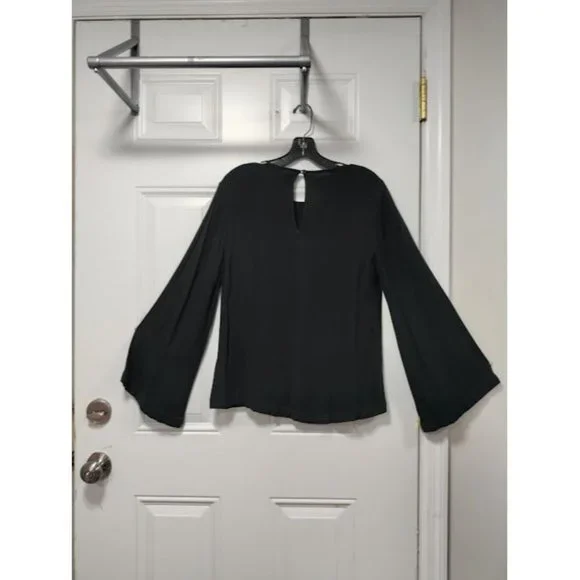 Anthropologie Cloth & Stone Womens Round Neck Bell Sleeve Blouse Black XS-M - Picture 3 of 10